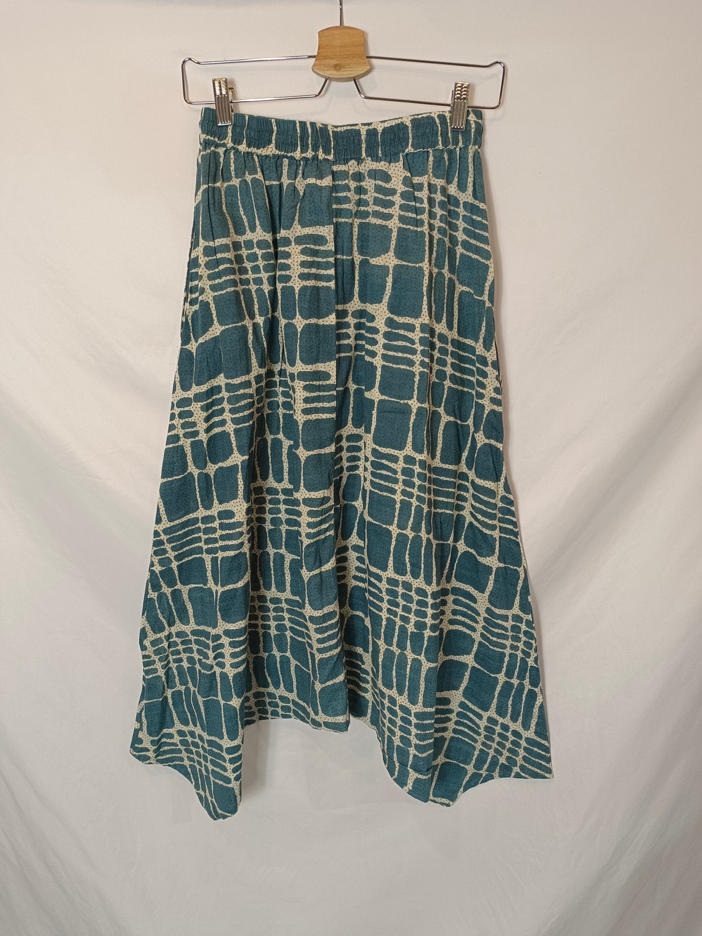FABINDIA. Blue baggy pants with Ts print
