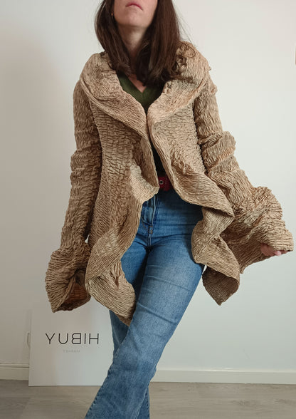 DRIES VAN NOTEN. Beige gathered jacket. TS