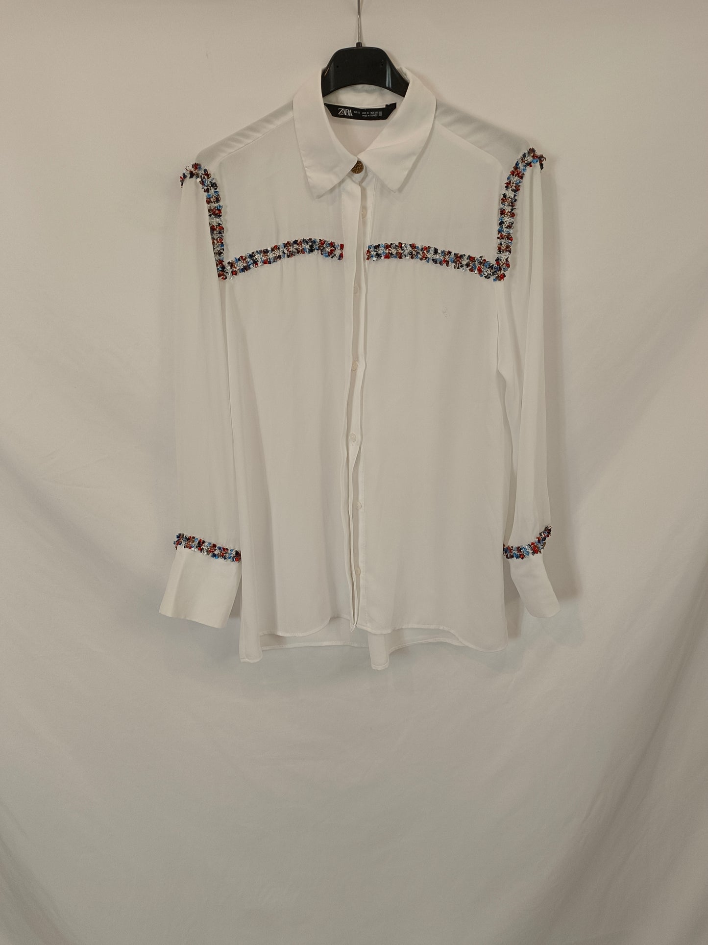 ZARA. Blusa blanca detalle tweed T.s