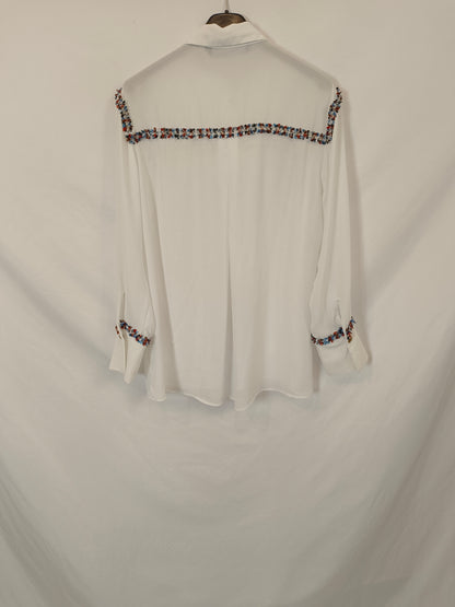 ZARA. Blusa blanca detalle tweed T.s