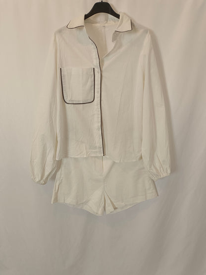 OTHERS. Total white look Tm