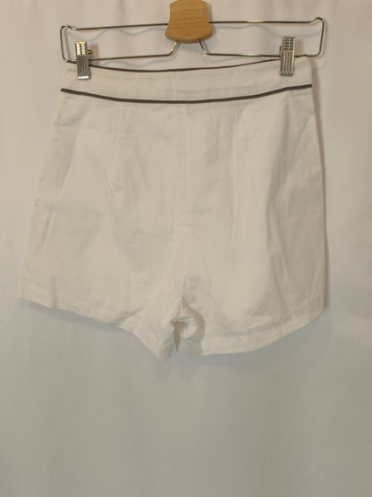 OTHERS. Total white look Tm