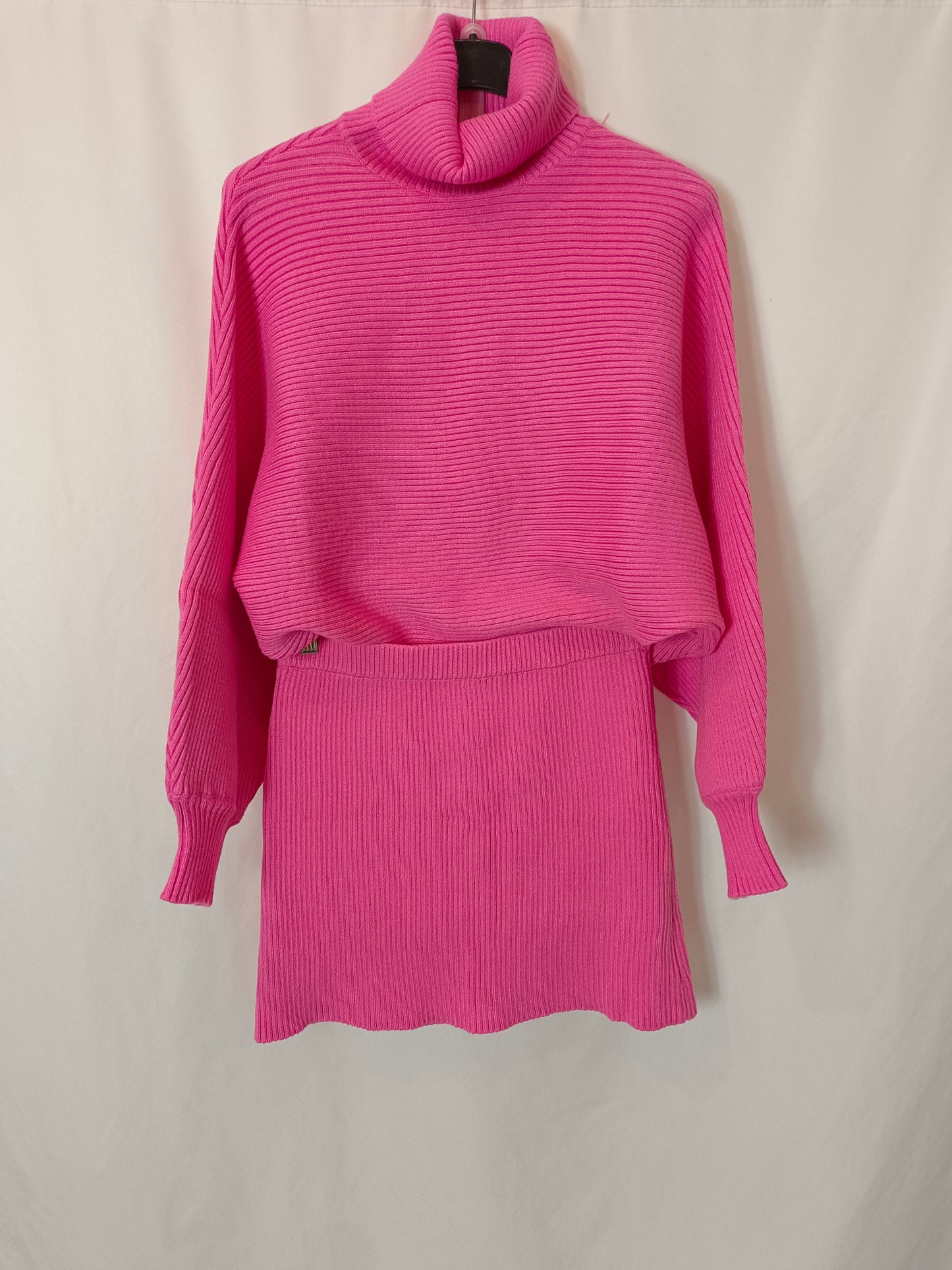 ZARA.Total look rosa de canalé T.m