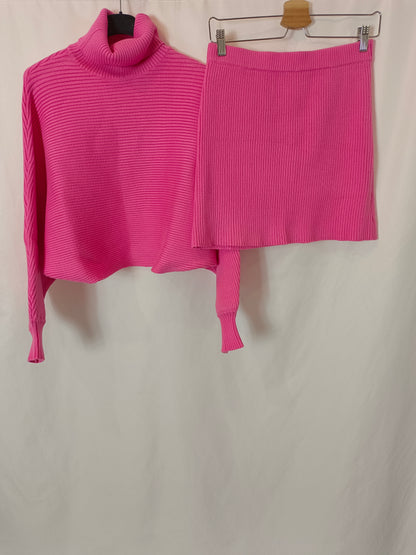 ZARA.Total look rosa de canalé T.m