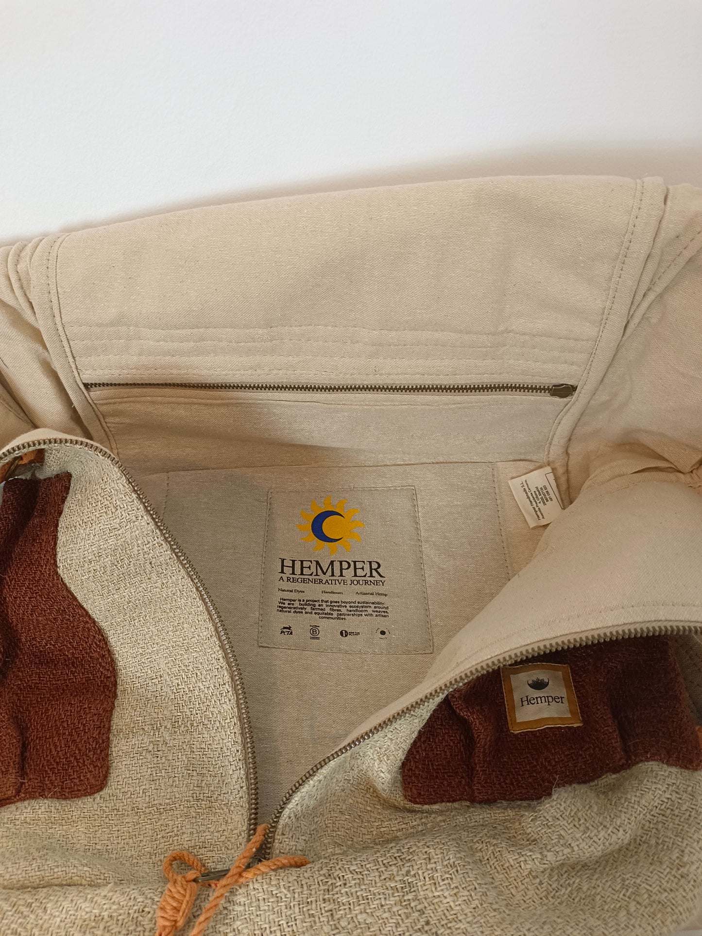 MOCHILA NUPSE NATURAL (4 colores)