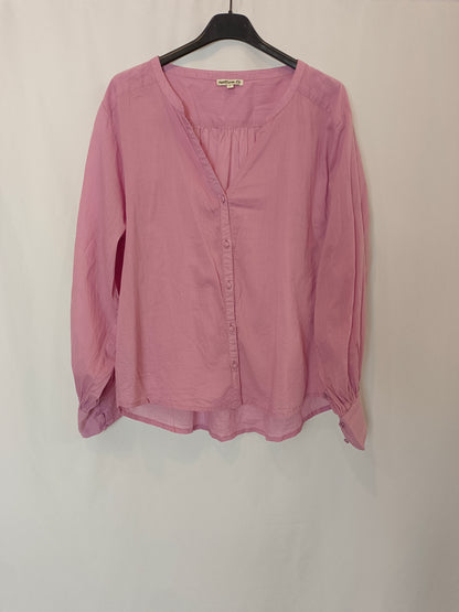 NATURA. Pink Mao collar blouse Ts