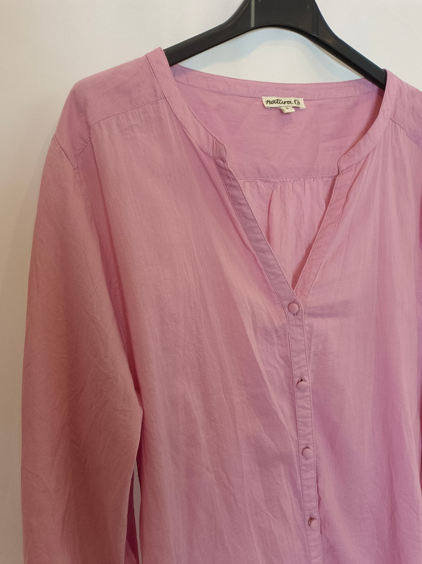 NATURA. Pink Mao collar blouse Ts