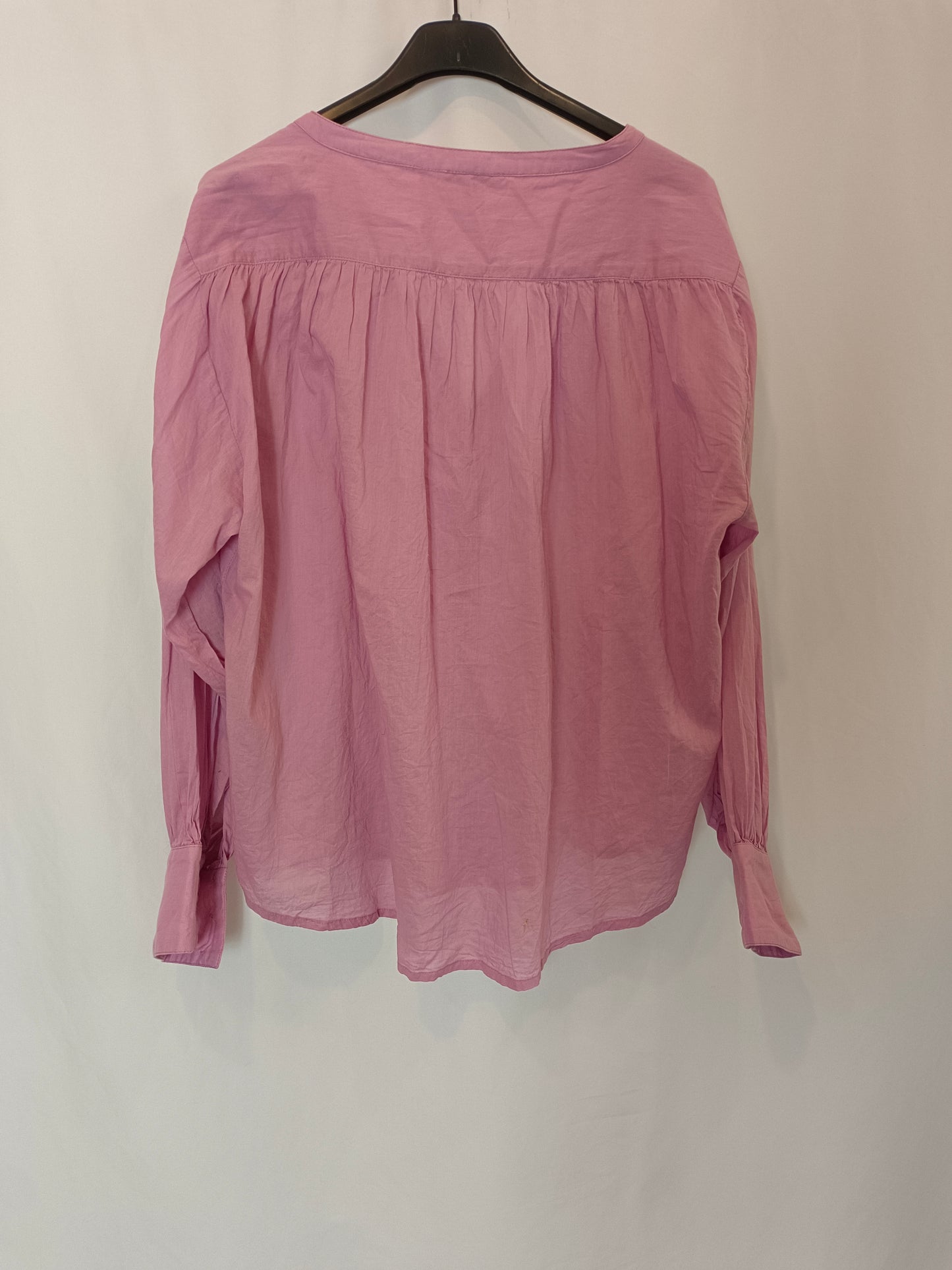 NATURA. Pink Mao collar blouse Ts