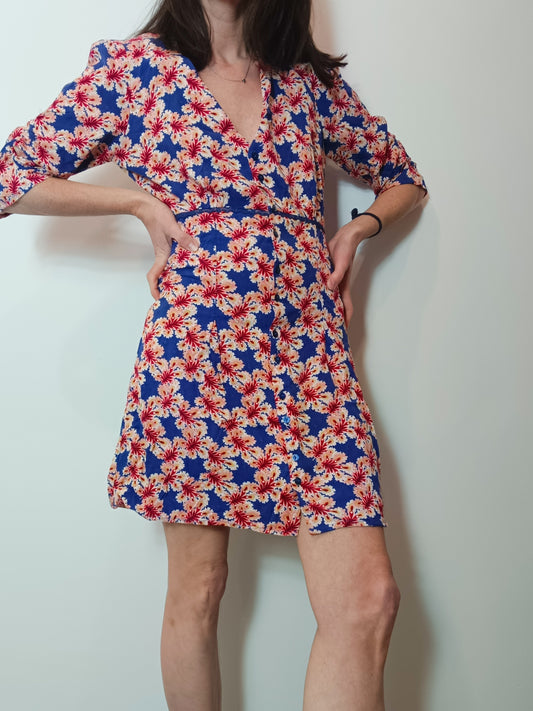 VILA. Vestido corto flores T.38