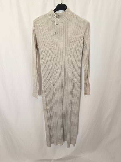 C&A. Vestido largo canalé beige T.s