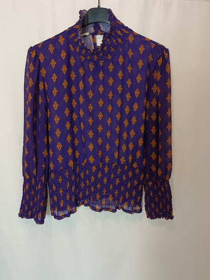 MONISQUI. Total look morado Tu(M)