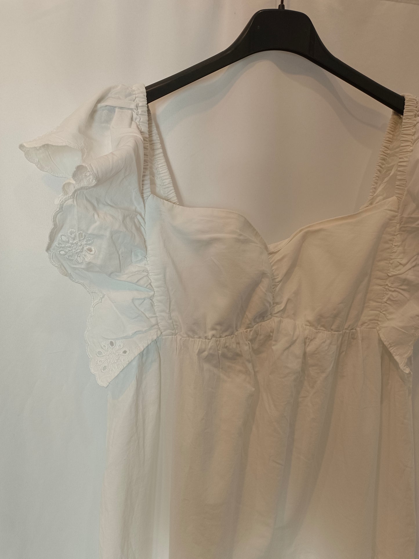 ZARA. White die-cut midi dress Tm