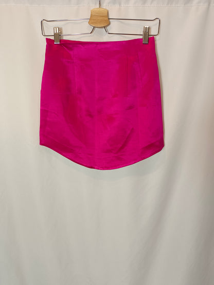 ZARA. Short pink satin skirt T.xs