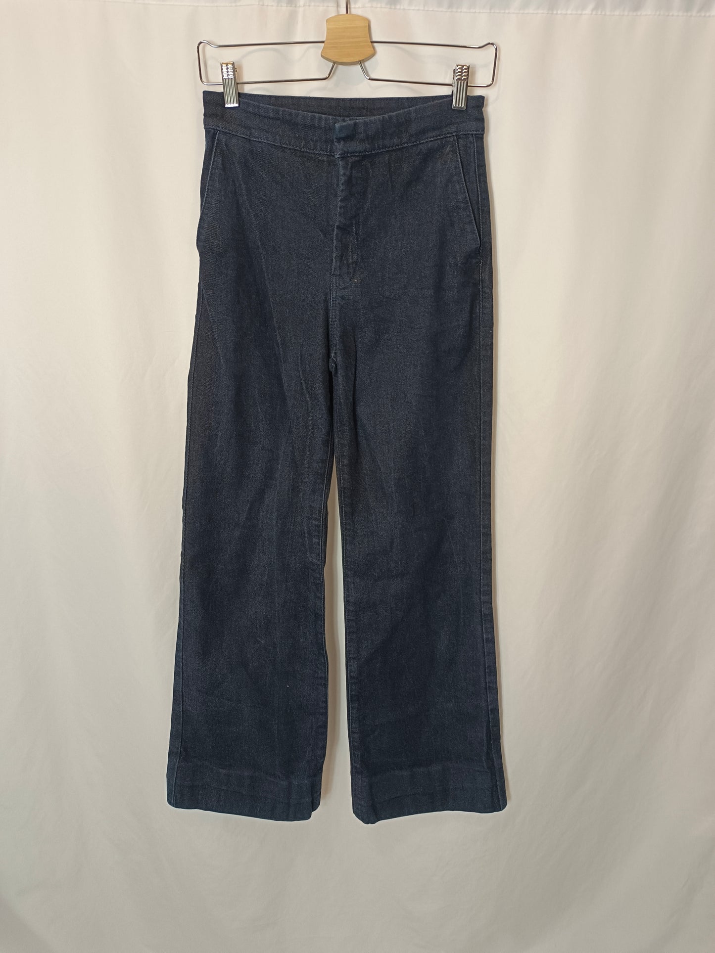 MASSIMO DUTTI. Flared denim pants T.36