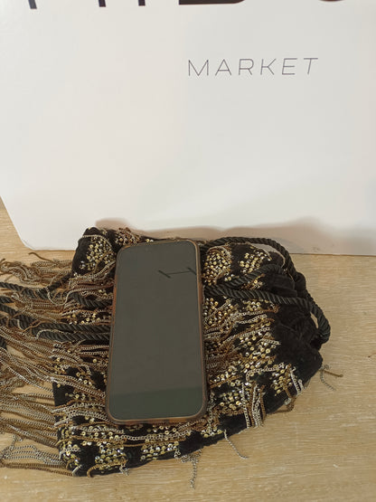 ZARA. Bolso negro terciopelo abalorios
