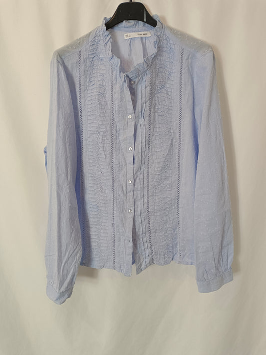 SFERA. Blusa azul claro textura. T L