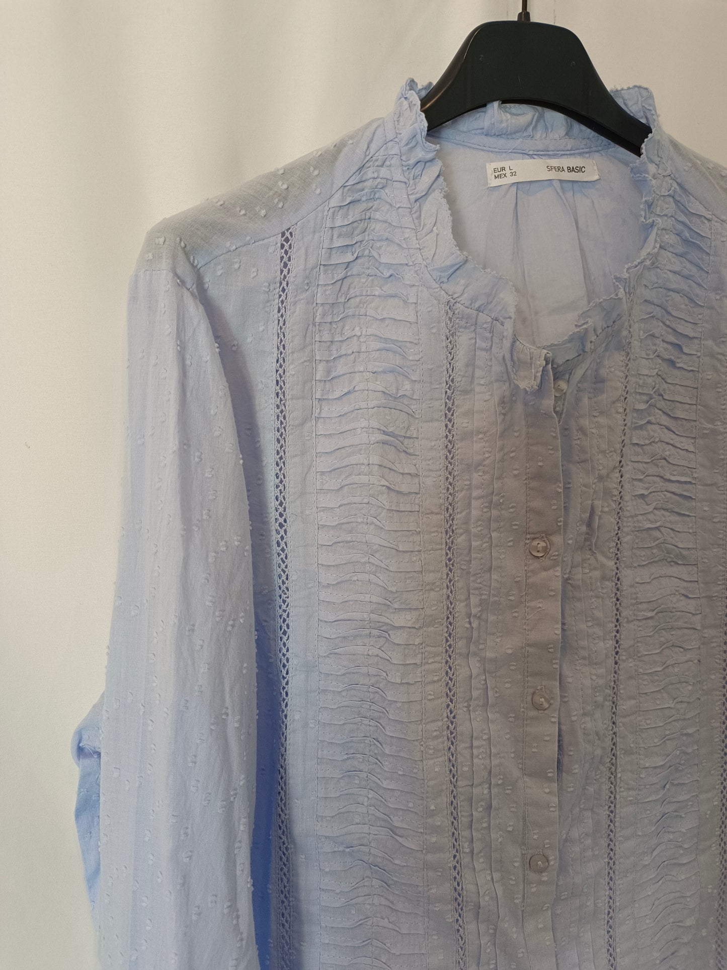 SFERA. Blusa azul claro textura. T L