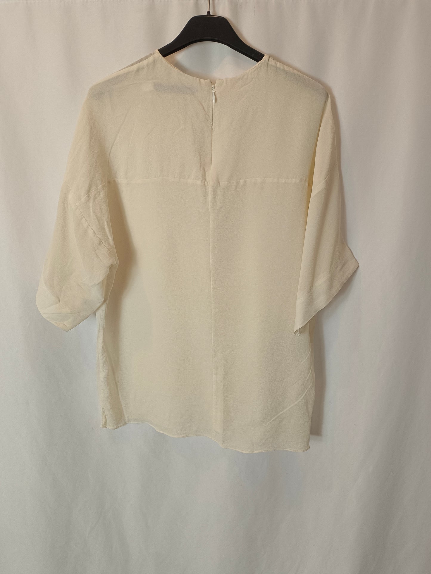 &OTHER STORIES. Blusa beige fluida T.34