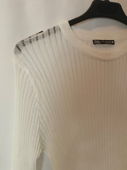 ZARA. White ribbed die-cut top Tm