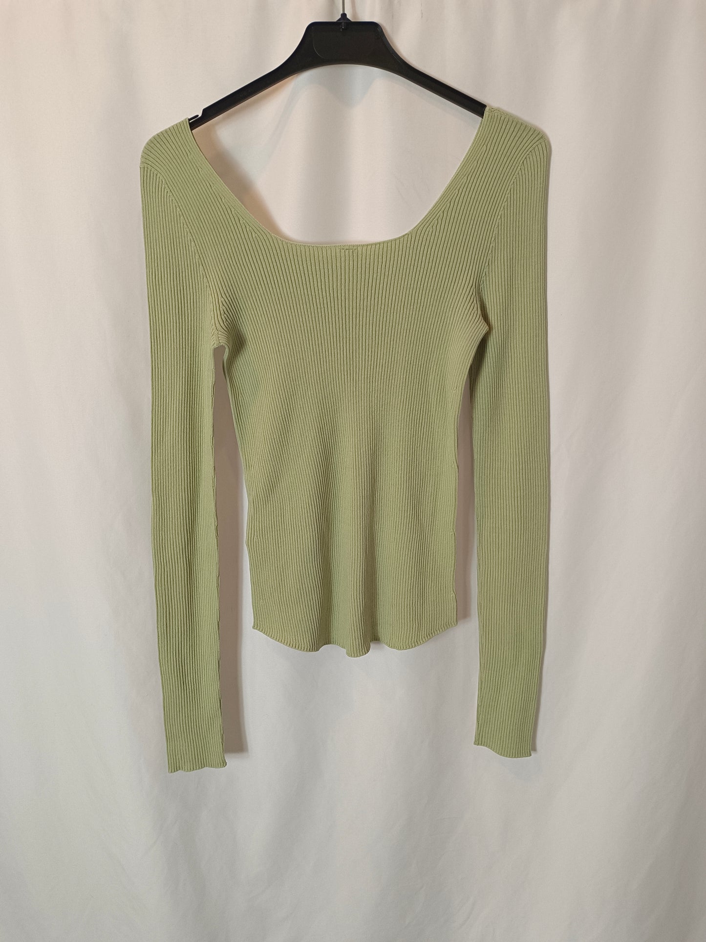 UNIQLO. T.xs green ribbed top