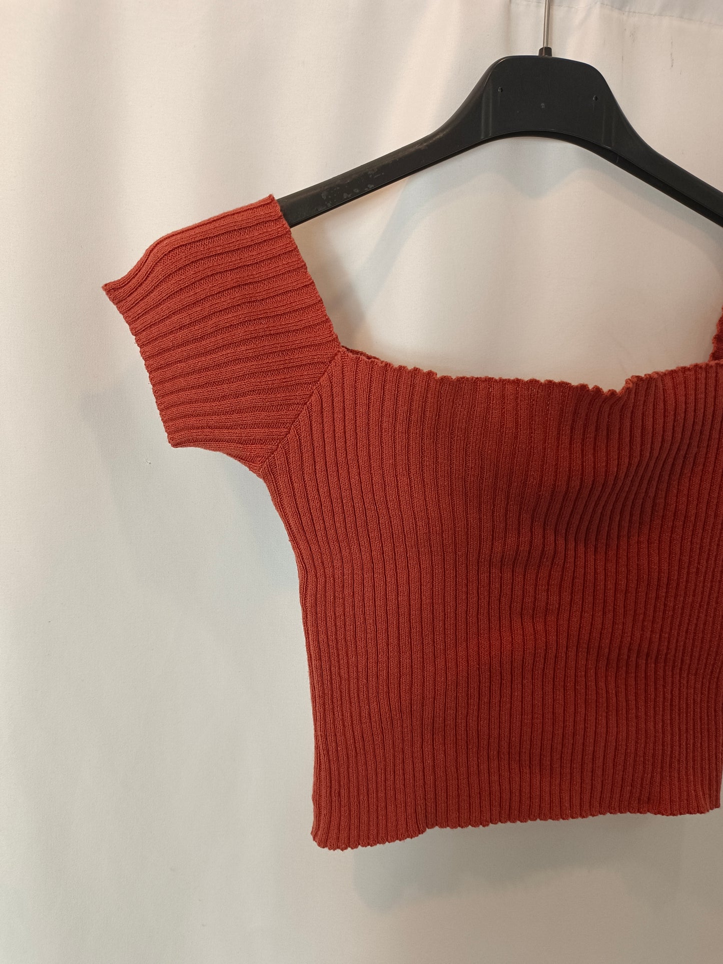 WRSTBHVR. Top teja canalé T.xs/s