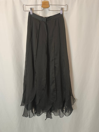 BIMANI. Falda midi negra pétalos T.32