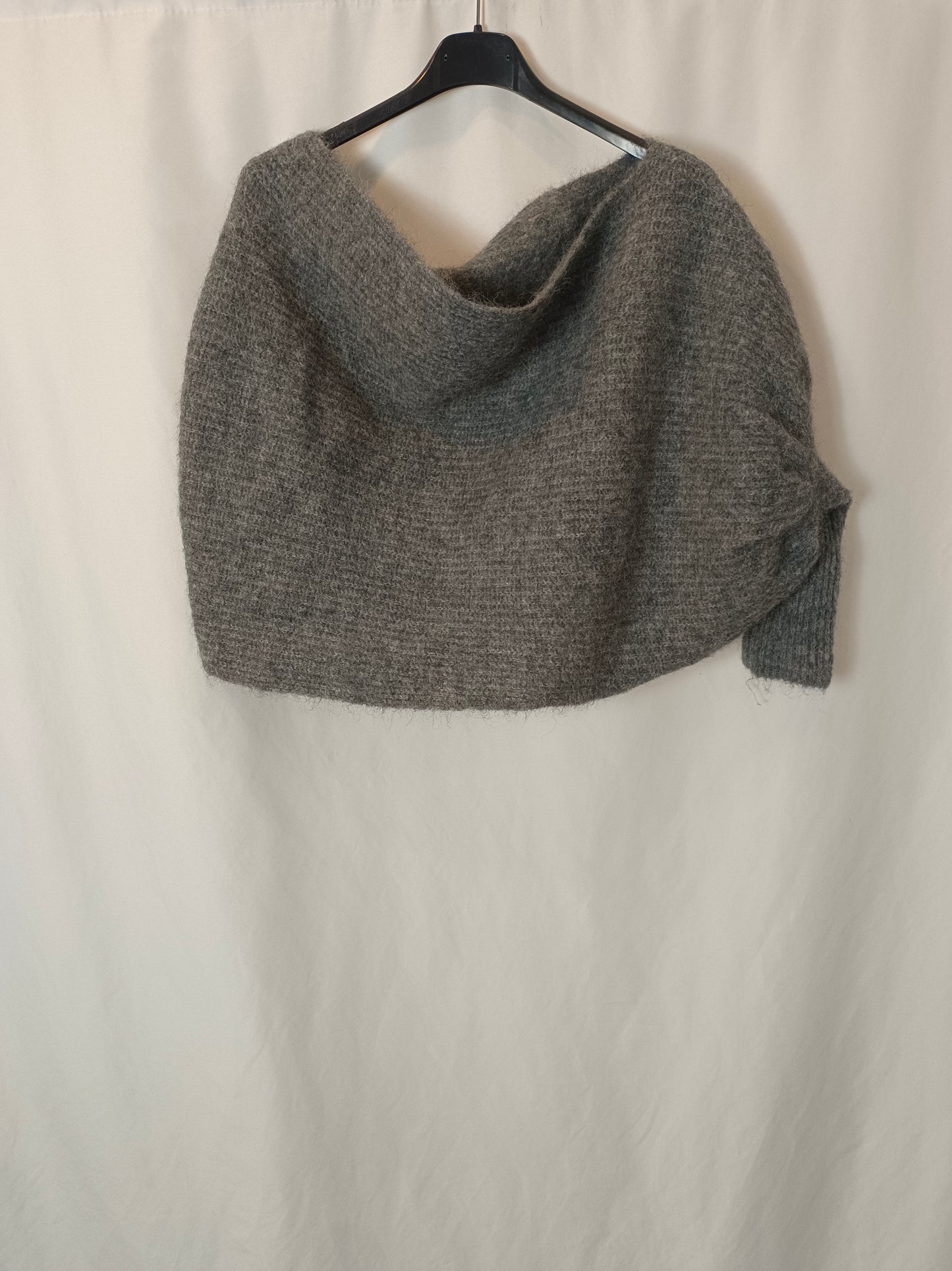 ZARA. Jersey  gris asimétrico con alpaca  T.s