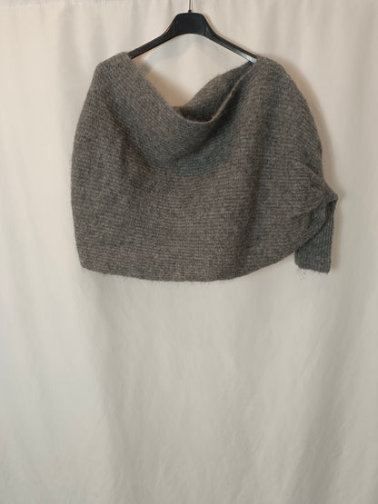 ZARA. Jersey  gris asimétrico con alpaca  T.s