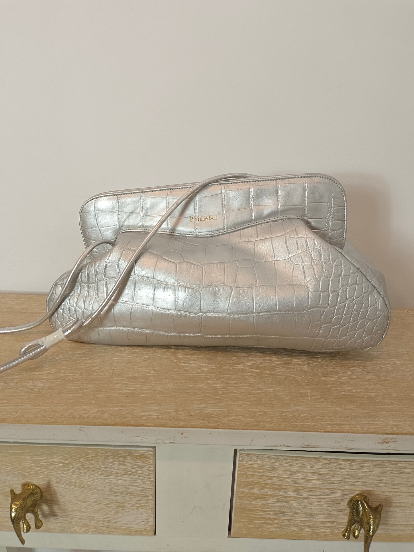 PHIALBEL. Silver leather bag