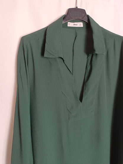 MANGO. blusa verde fluida T.l