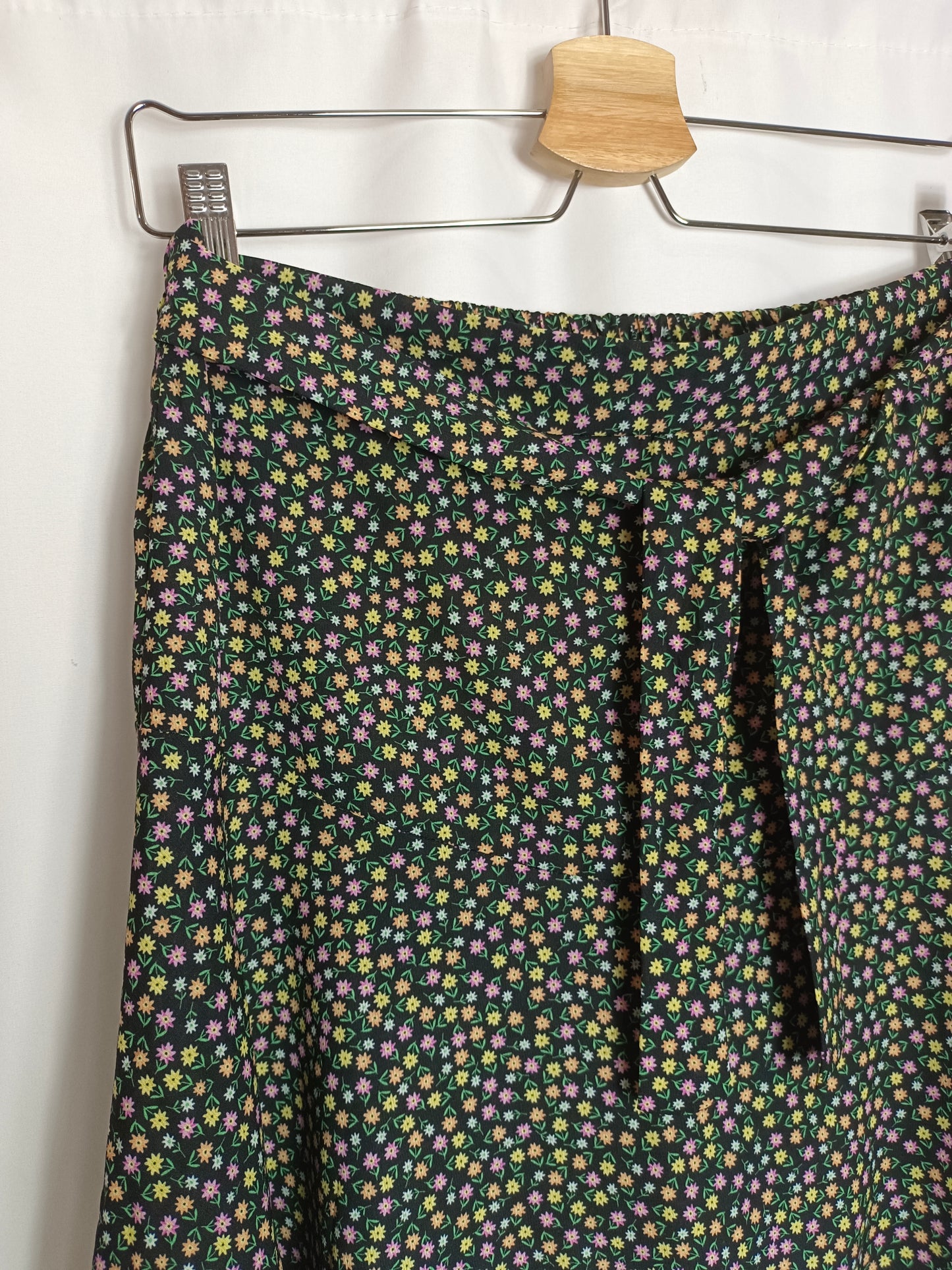 VALENTINA. Black floral skirt Tl