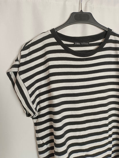 ZARA. Black and white striped T-shirt Tm