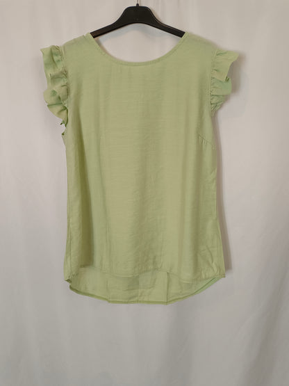 OTHERS. Green buttoned top YOUR(S)