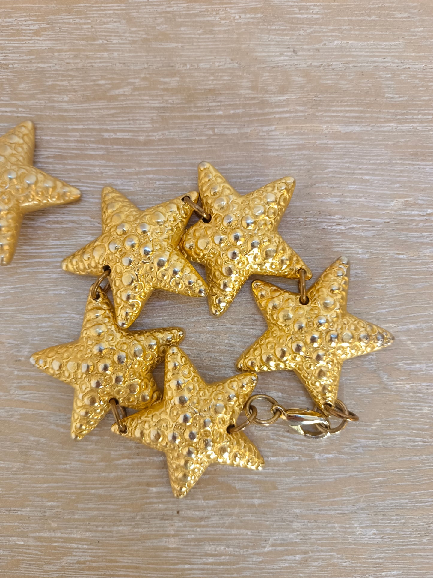 OTHERS. Star bracelet and earring set