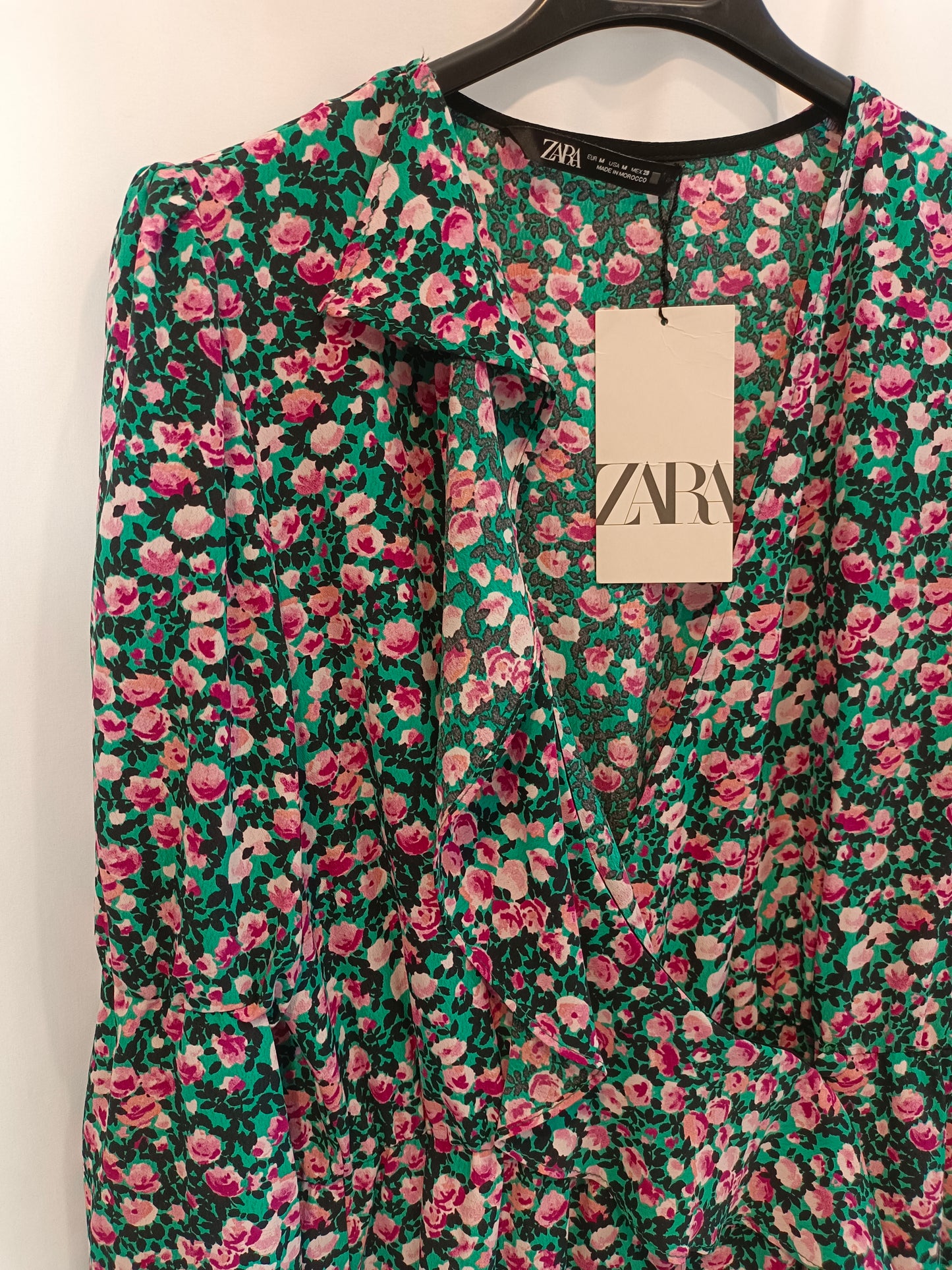 ZARA. Short floral dress Tm