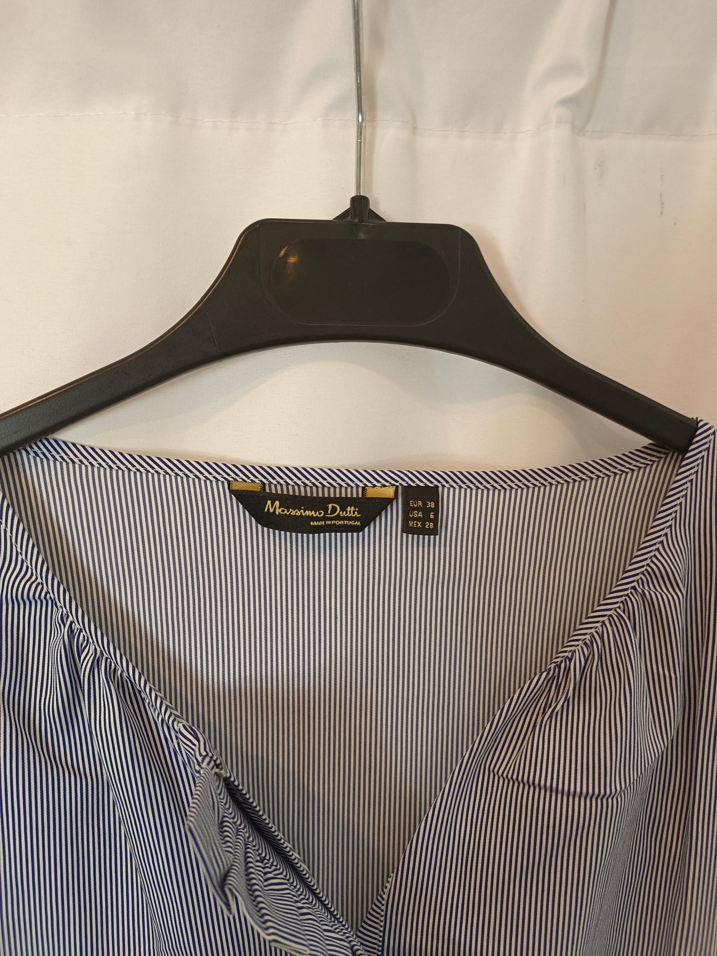 MASSIMO DUTTI. Blue and white striped blouse, size 38