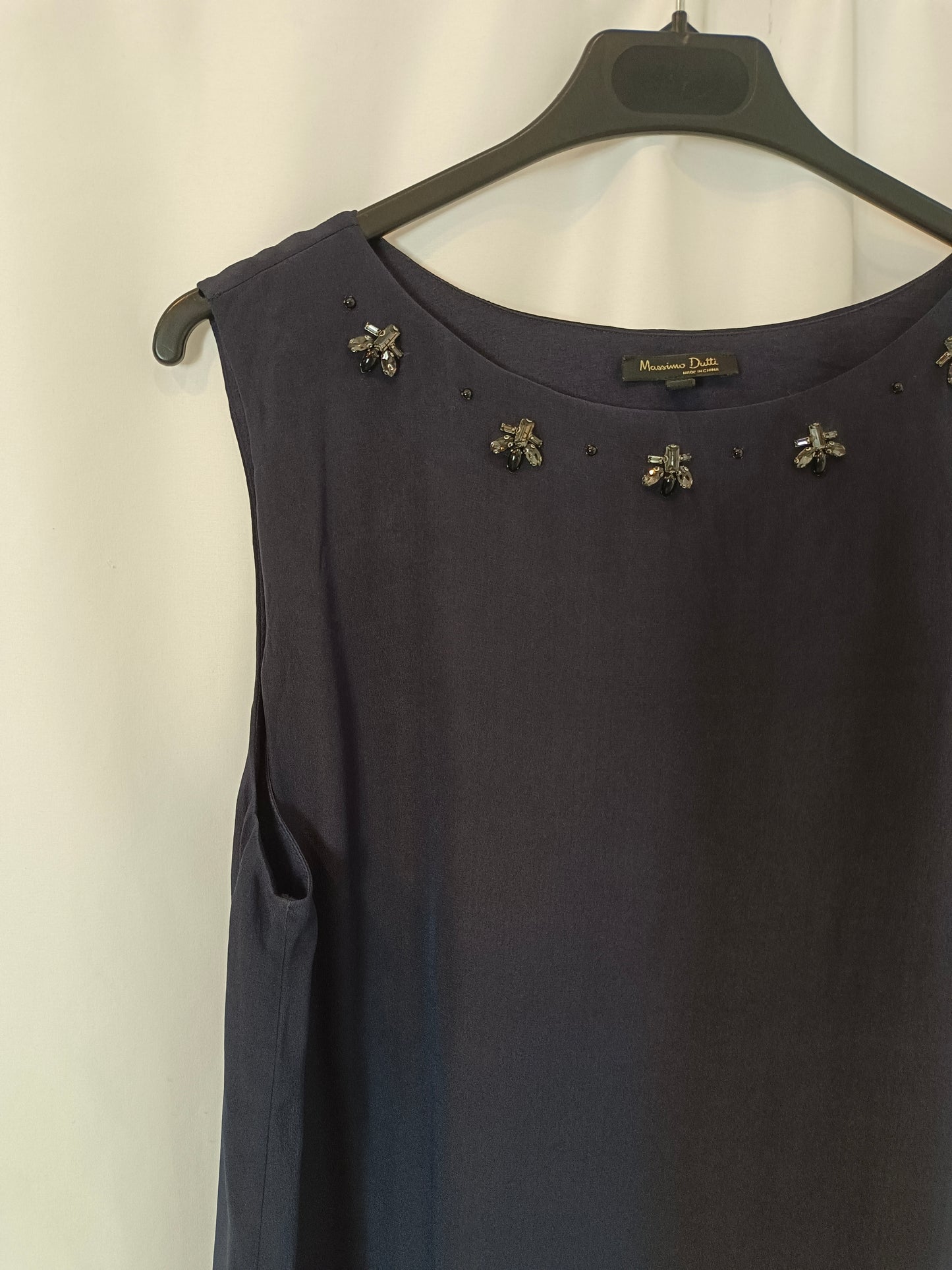 MASSIMO DUTTI. Blue beaded top TM