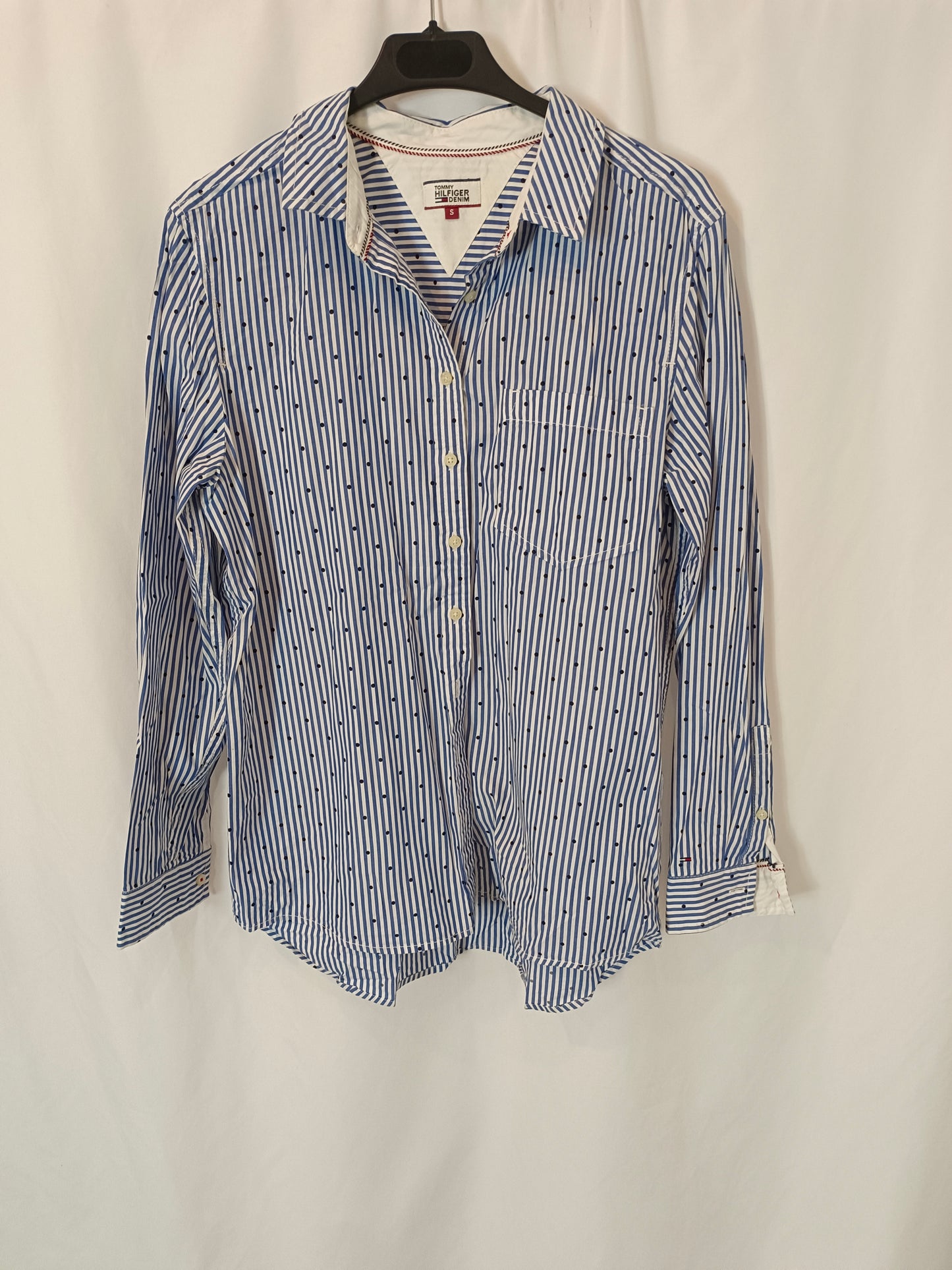 TOMMY HILFIGUER. Polka dot striped Ts shirt