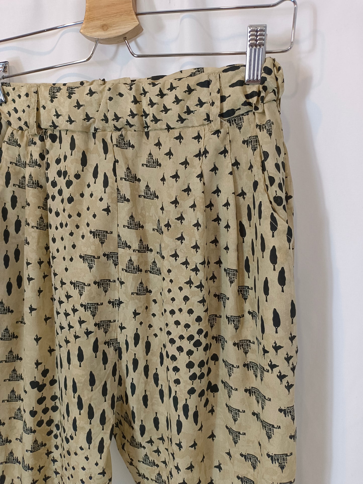 MUSA BY BOHO. Beige printed pants Ts/m