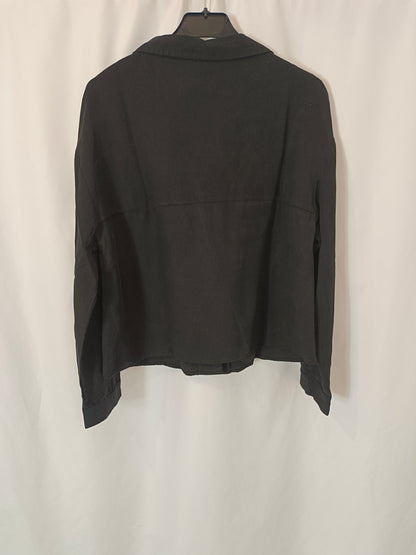 ZARA. Black blouse with white buttons Tm