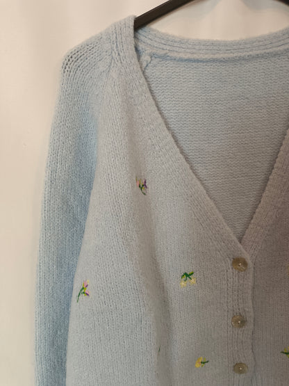 OTRAS.Jersey abotonado bordados T.l