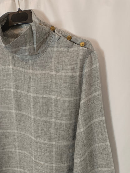 ZARA. Gray checked blouse Tl
