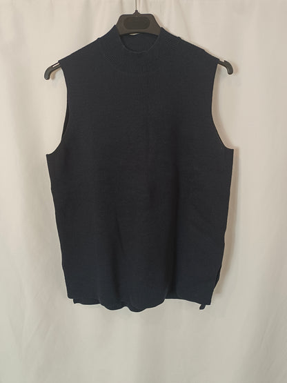 UNIQLO. Blue Prekins Tl Neck Top