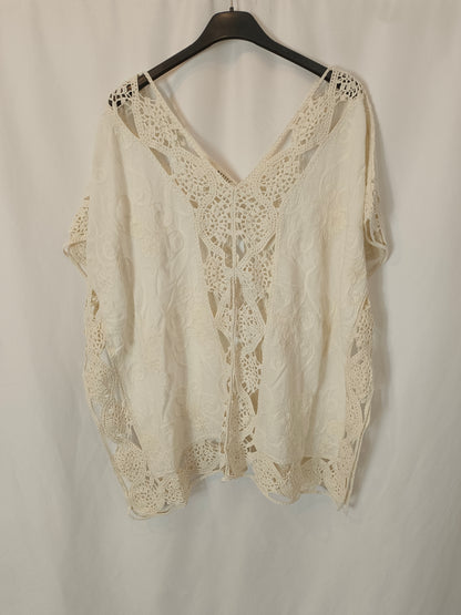 MEISÏE. Crochet beige topkaftan Tu (m/l)