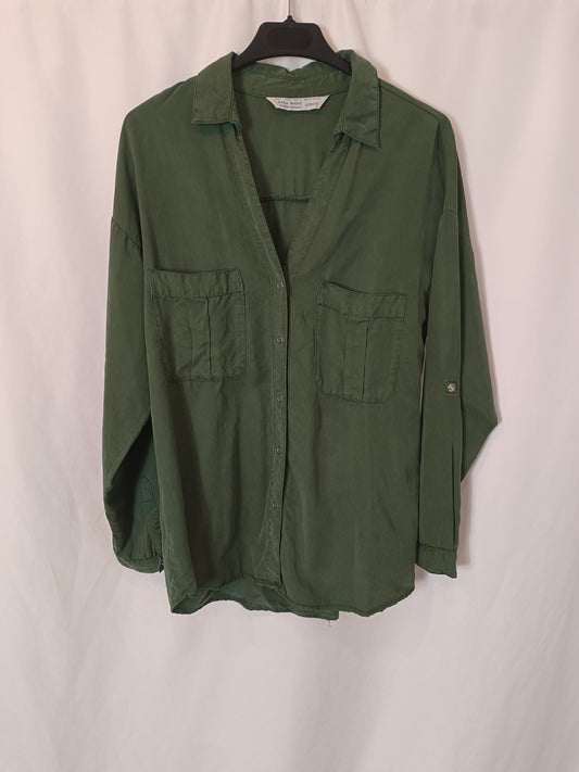ZARA. Flowy green Ts shirt