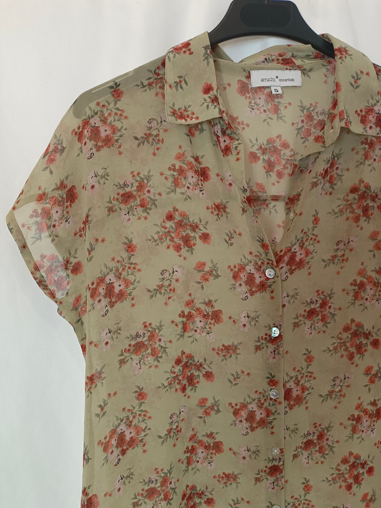 AMICHI. Green floral Ts blouse