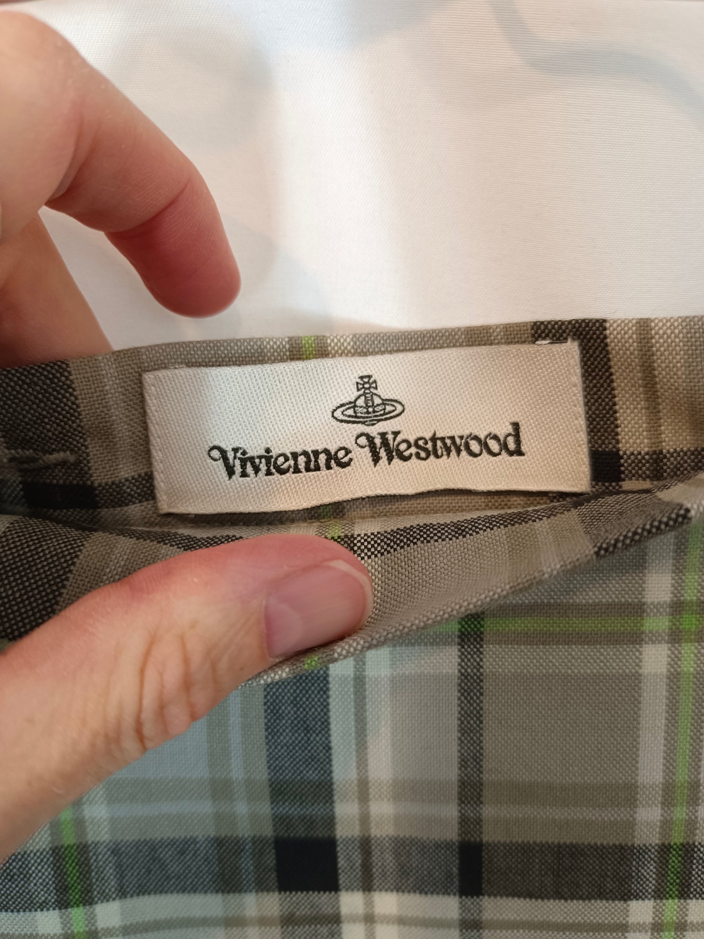 VIVIENNE. WESTWOOD. Falda gris cuadros T.44 (40)