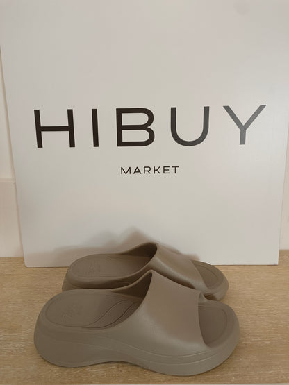 ZARA. sandalias beige plataforma T.38-39