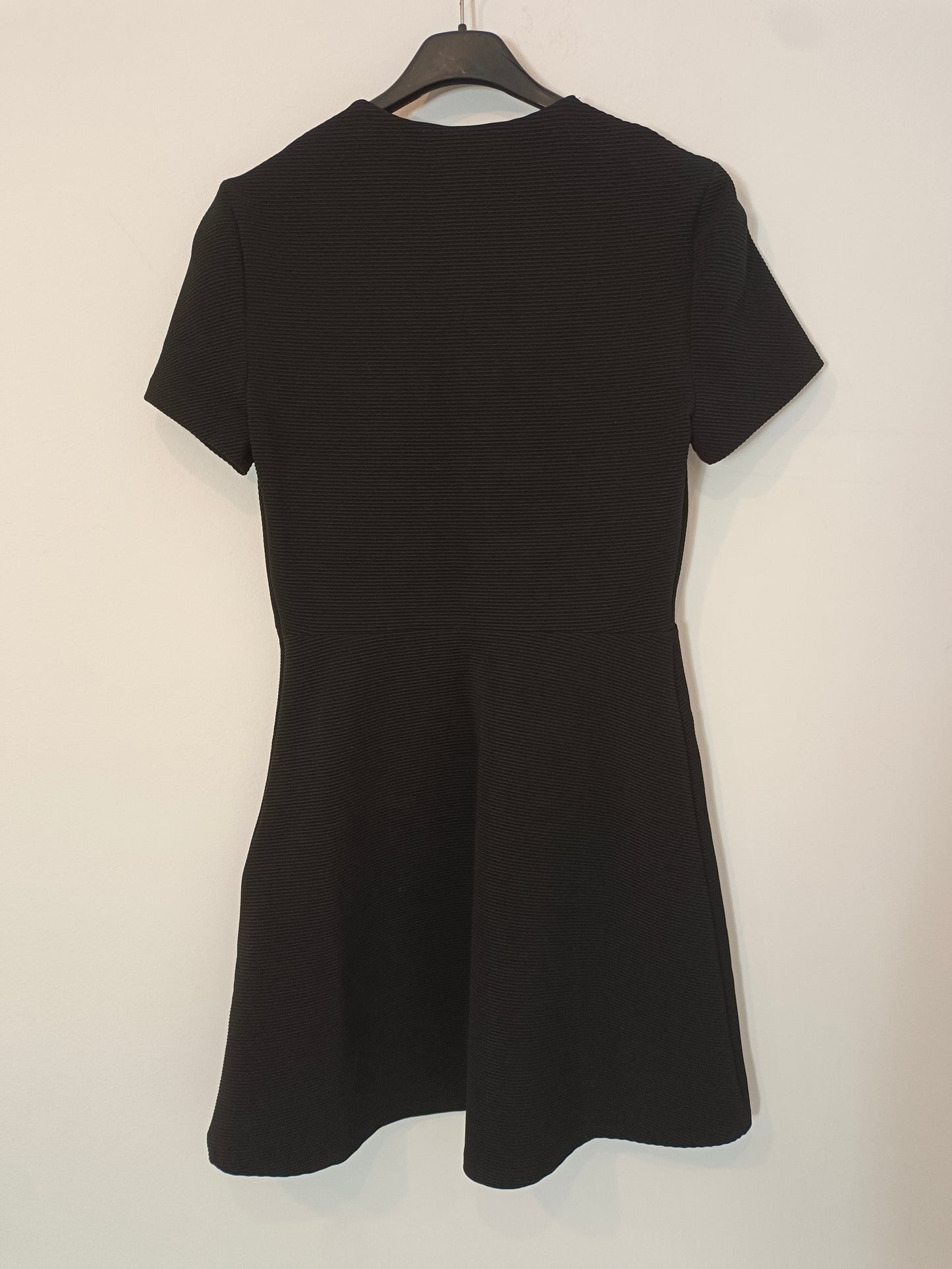 SANDRO. Black dress off the shoulders Hibuy market SANDRO. Black dress off the shoulders Hibuy market
