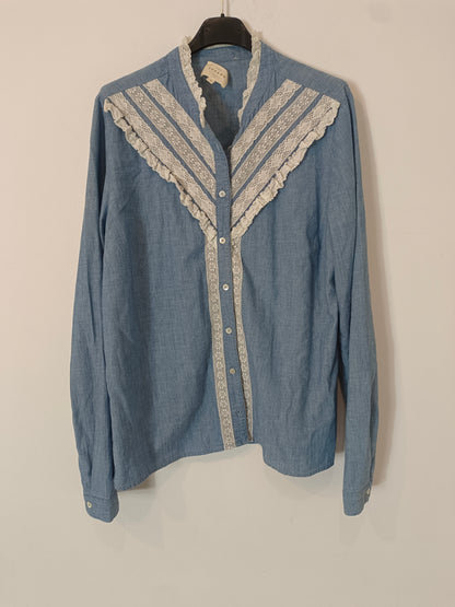 SEZANE. Blue blouse with lace detail, size 40